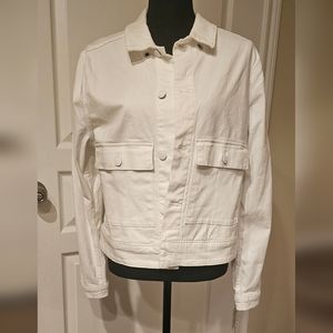 BNWT Large white jean jacket
